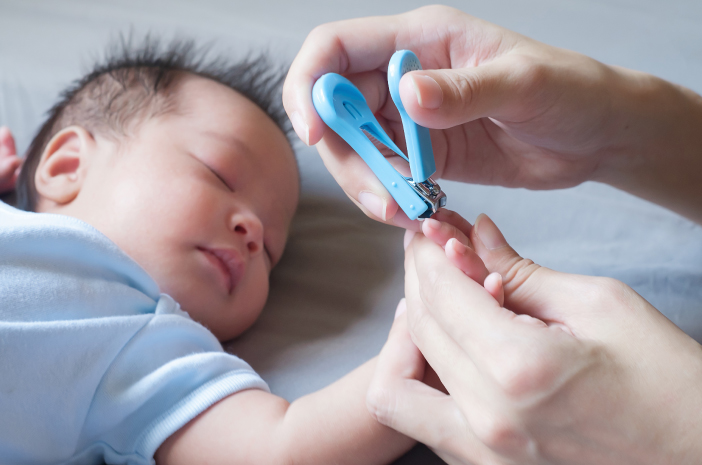 image 6.7 Trik Untuk Memotong Kuku Bayi Tanpa Khawatir - Sejumlah Hal yang Perlu Diketahui Orangtua Terkait Memotong Kuku Bayi