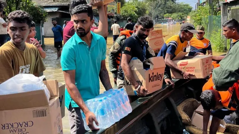 76e9fe40 cf5d 11f0 902b b378fe598ba1.jpg - Cyclone catastrophe in Sri Lanka awakens volunteer spirit